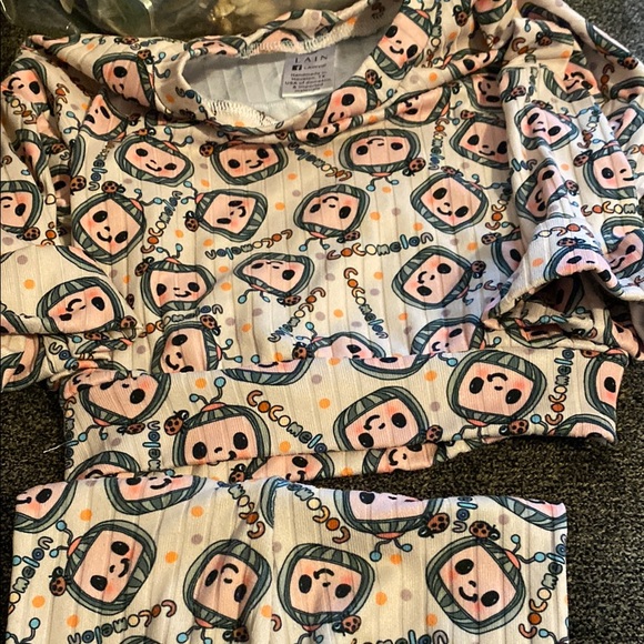 Kids Matching Set - Colorful Design - Picture 2 of 3